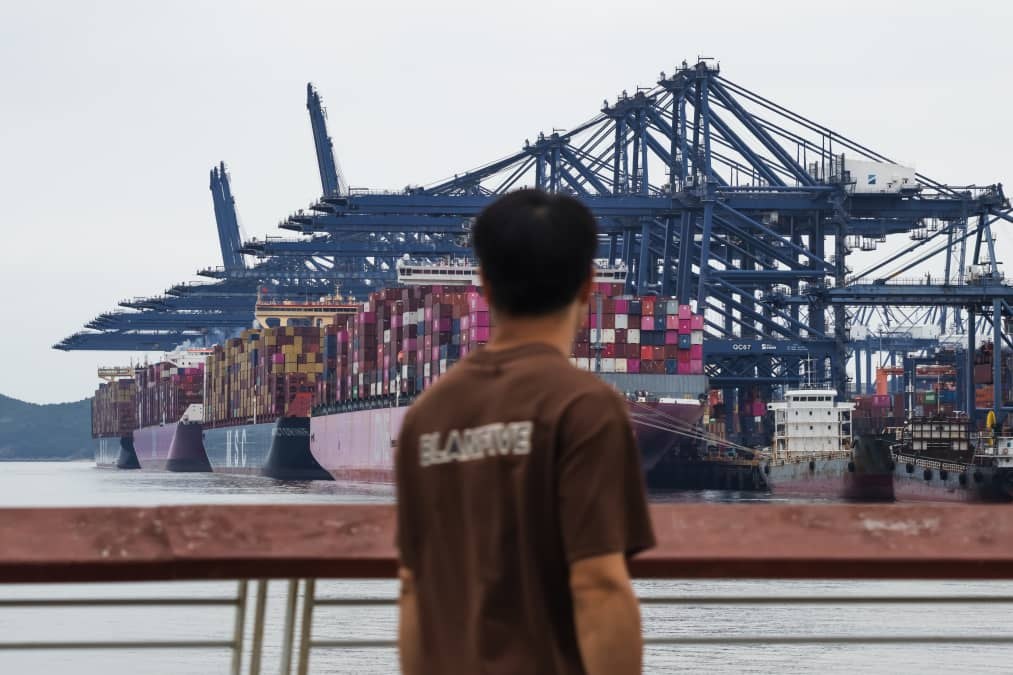 China factory activity expands for first time in three months in September