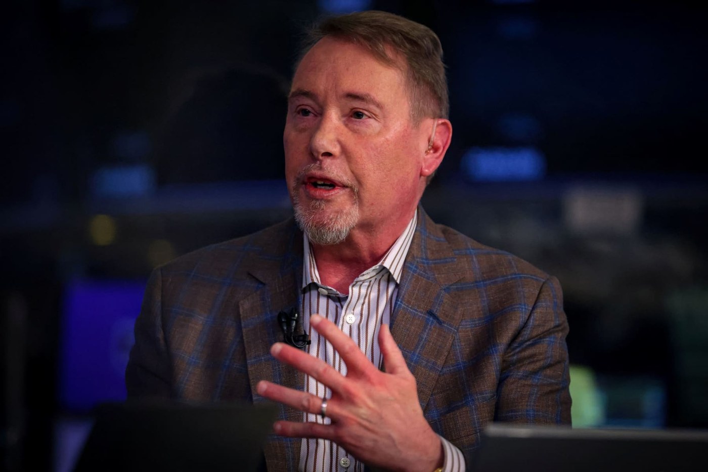 Jeff Gundlach says the Fed should have hiked rates by more to fight rising inflation