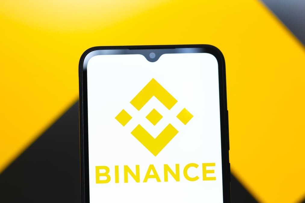 Crypto exchange Binance takes on tradfi by courting rich investors to join its expanded wealth-management platform